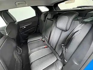 Used 2022 Peugeot 3008 Allure Premium Blue - Interior and Exterior details 17