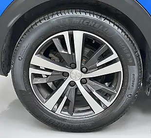 Used 2022 Peugeot 3008 Allure Premium Blue - Interior and Exterior details 8