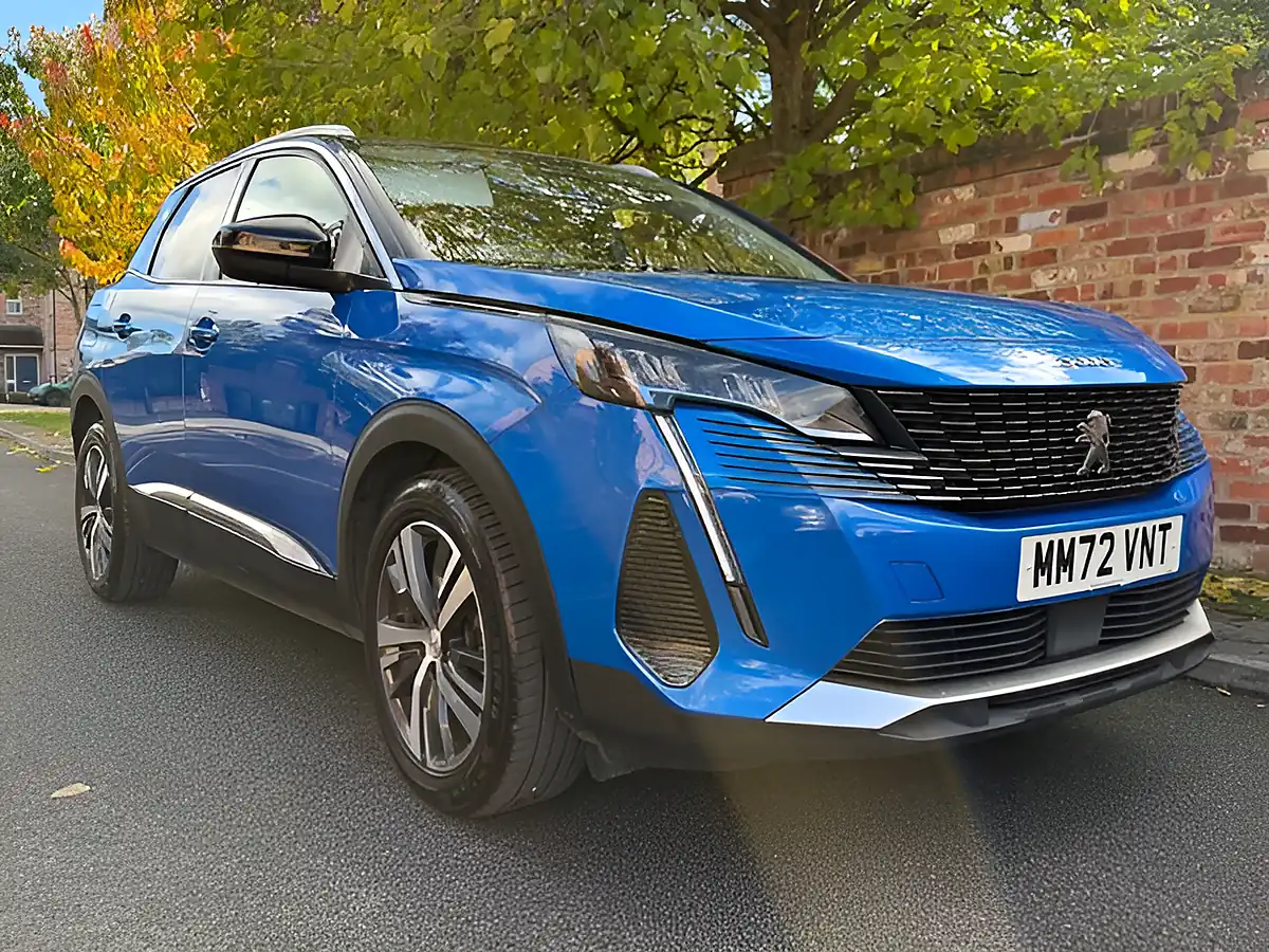 Used 2022 Peugeot 3008 Allure Premium + Blue - Interior and Exterior details 2