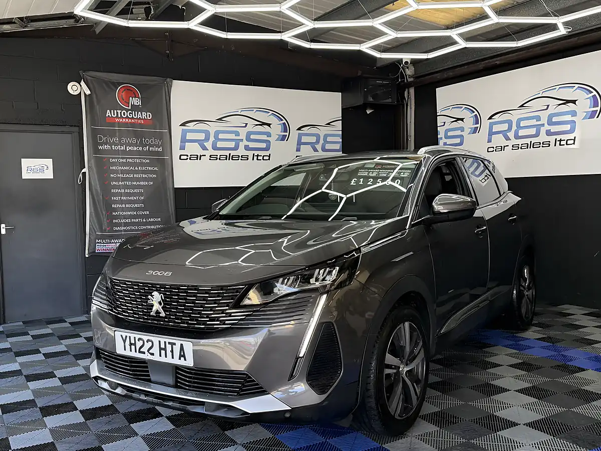 Used 2022 Peugeot 3008 Allure Premium Grey - Interior and Exterior details 14