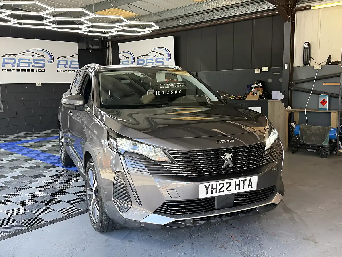Used 2022 Peugeot 3008 Allure Premium Grey - Interior and Exterior details 5