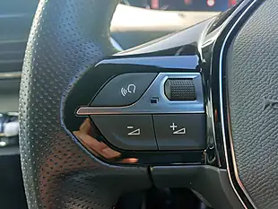 Used 2022 Peugeot 3008 GT Blue - Interior and Exterior details 11