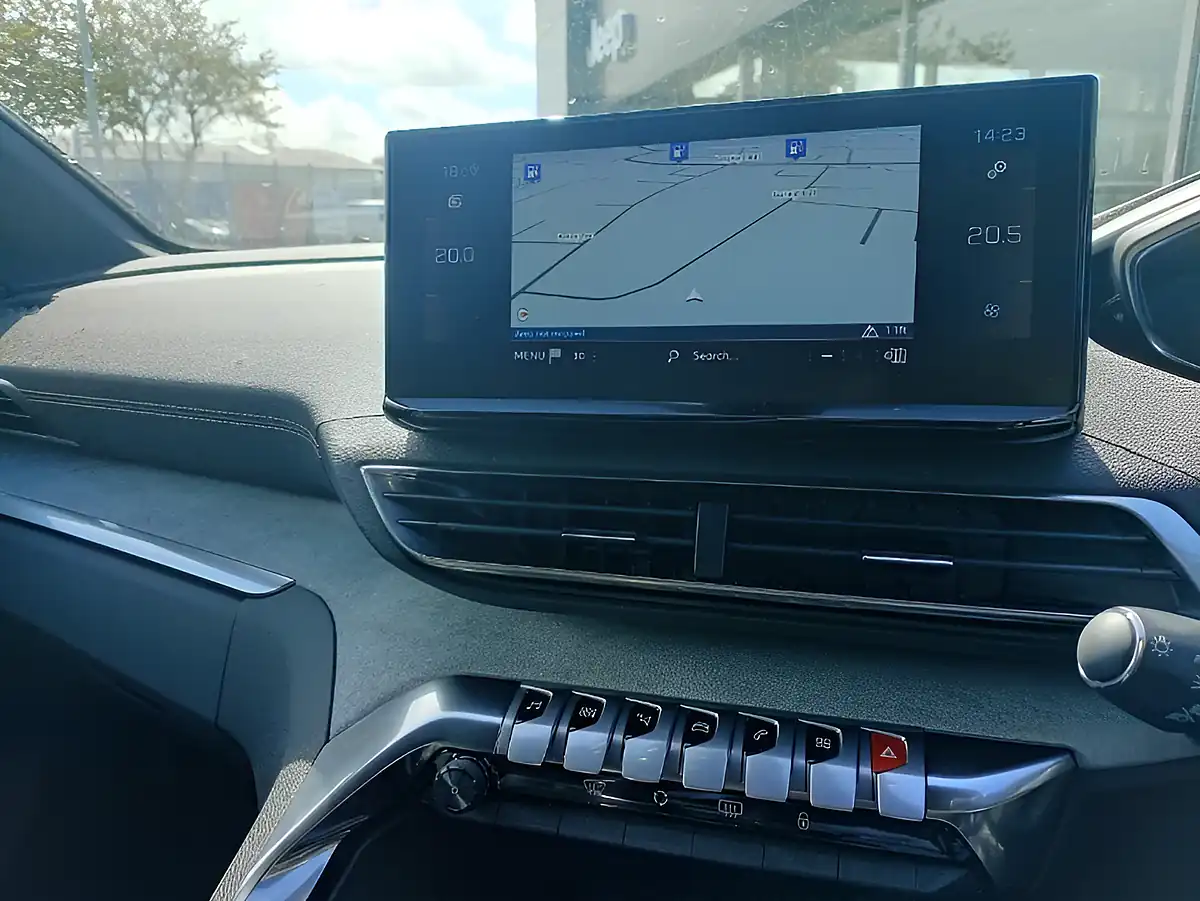 Used 2022 Peugeot 3008 GT Blue - Interior and Exterior details 18