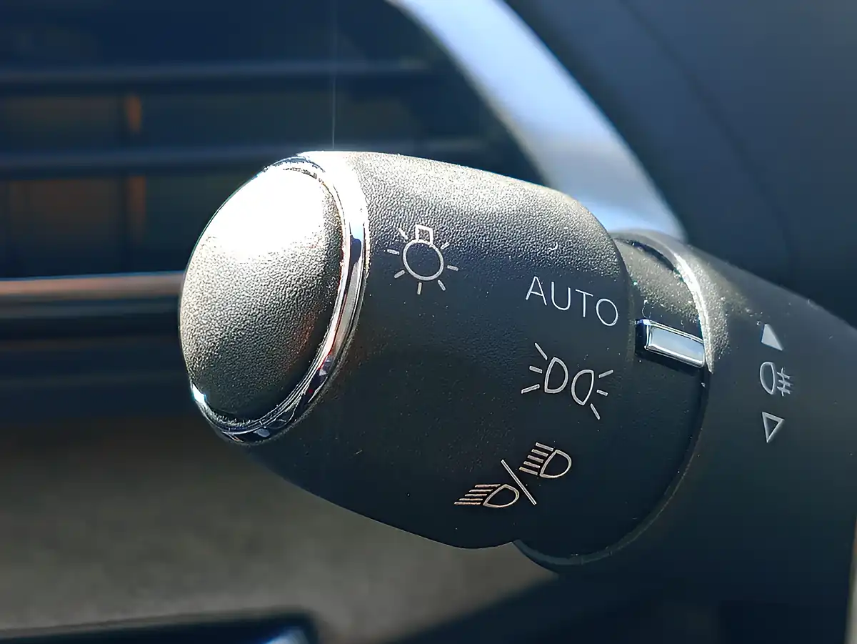 Used 2022 Peugeot 3008 GT Blue - Interior and Exterior details 19
