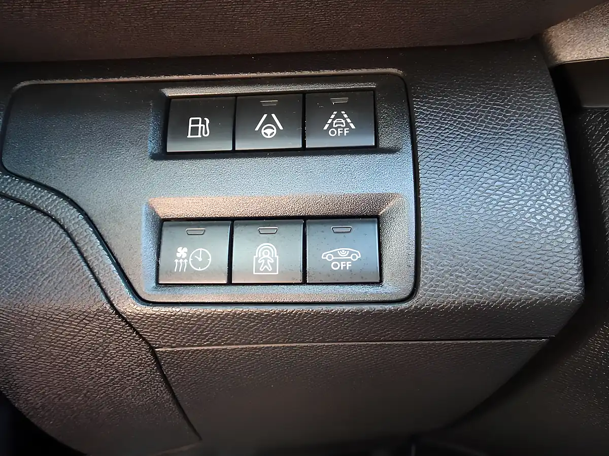 Used 2022 Peugeot 3008 GT Nera Black - Interior and Exterior details 10