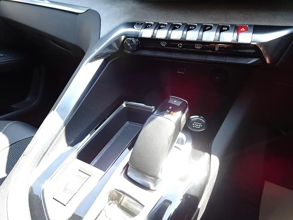 Used 2022 Peugeot 3008 GT Nera Black - Interior and Exterior details 4
