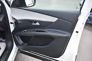 Used 2022 Peugeot 3008 GT White - Interior and Exterior details 11