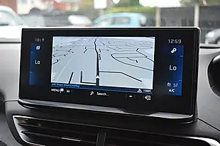 Used 2022 Peugeot 3008 GT White - Interior and Exterior details 16