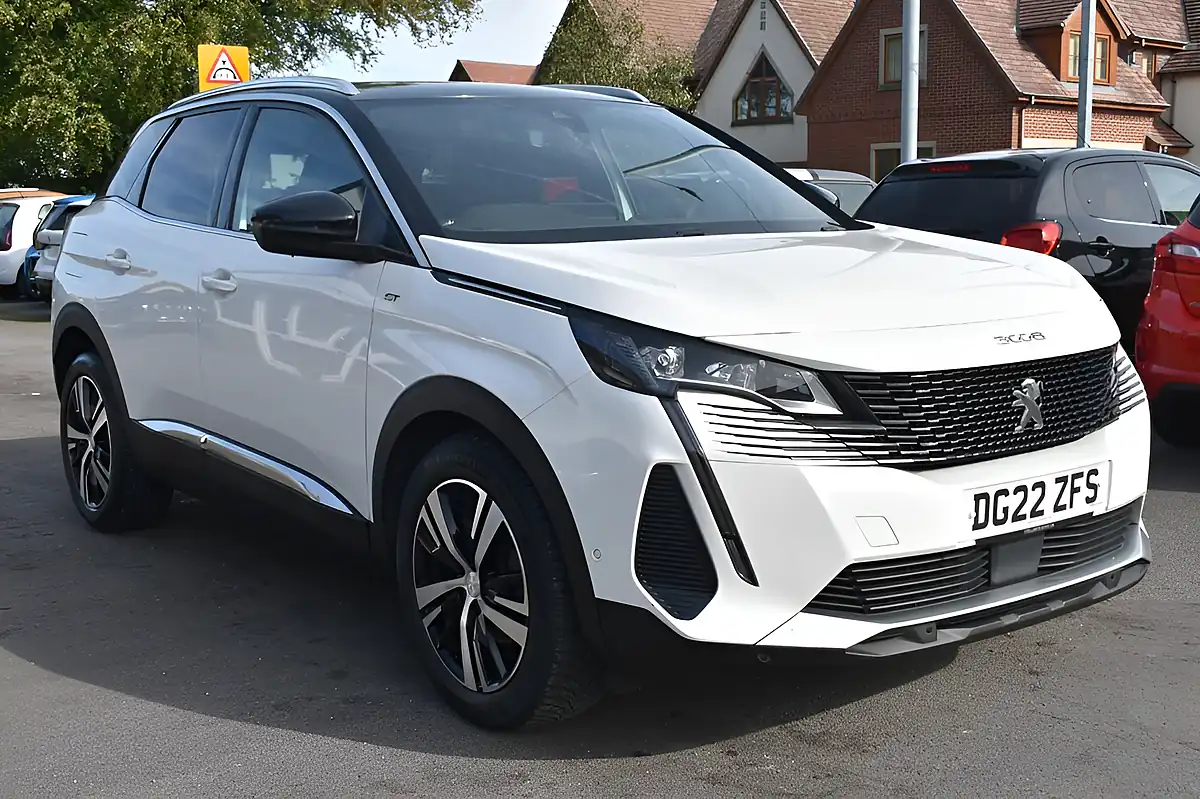 Used 2022 Peugeot 3008 GT White - Interior and Exterior details 2