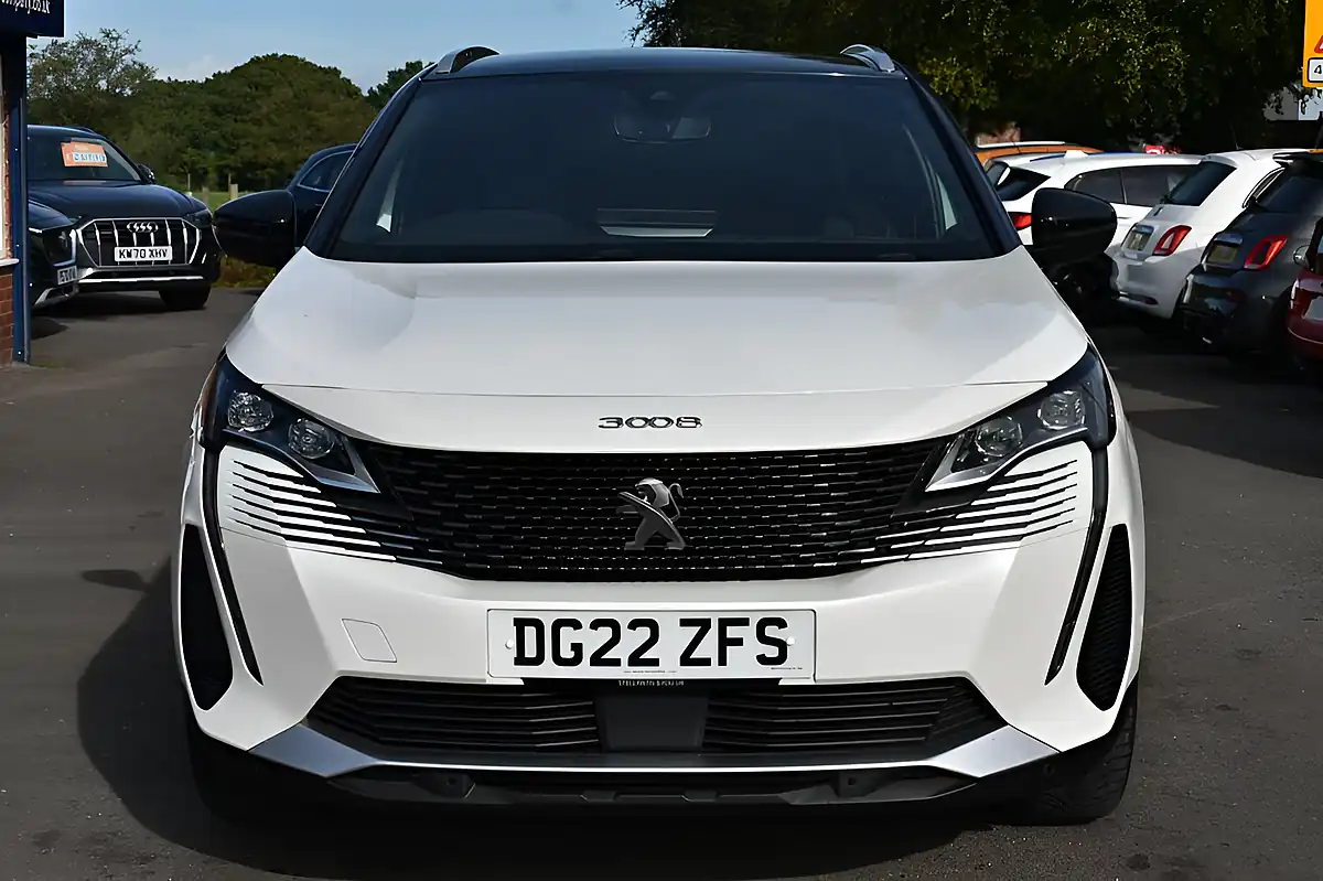 Used 2022 Peugeot 3008 GT White - Interior and Exterior details 3