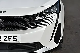 Used 2022 Peugeot 3008 GT White - Interior and Exterior details 5