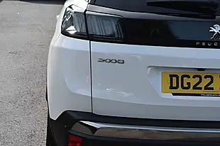Used 2022 Peugeot 3008 GT White - Interior and Exterior details 8