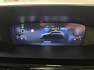 Used 2022 Peugeot 308 Active Premium Green - Interior and Exterior details 13