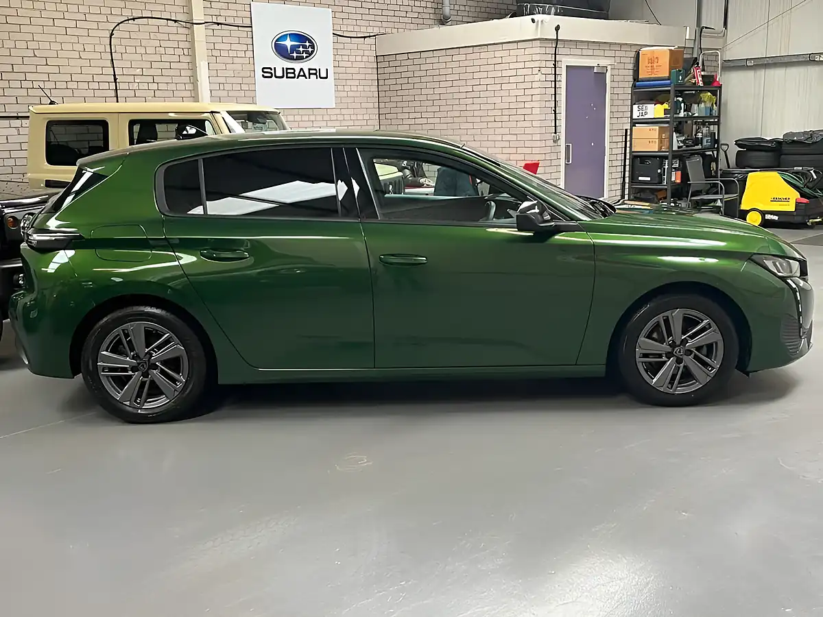 Used 2022 Peugeot 308 Active Premium Green - Interior and Exterior details 5