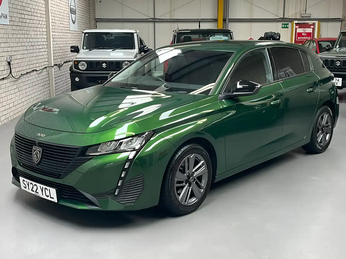 Used 2022 Peugeot 308 Active Premium Green - Interior and Exterior details 7