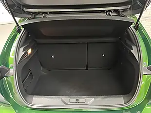 Used 2022 Peugeot 308 Active Premium Green - Interior and Exterior details 8