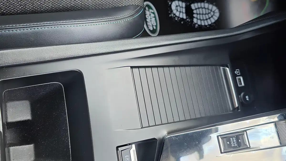 Used 2022 Peugeot 308 Allure Premium Green - Interior and Exterior details 16