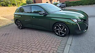 Used 2022 Peugeot 308 Allure Premium Green - Interior and Exterior details 5
