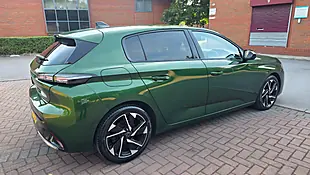 Used 2022 Peugeot 308 Allure Premium Green - Interior and Exterior details 9