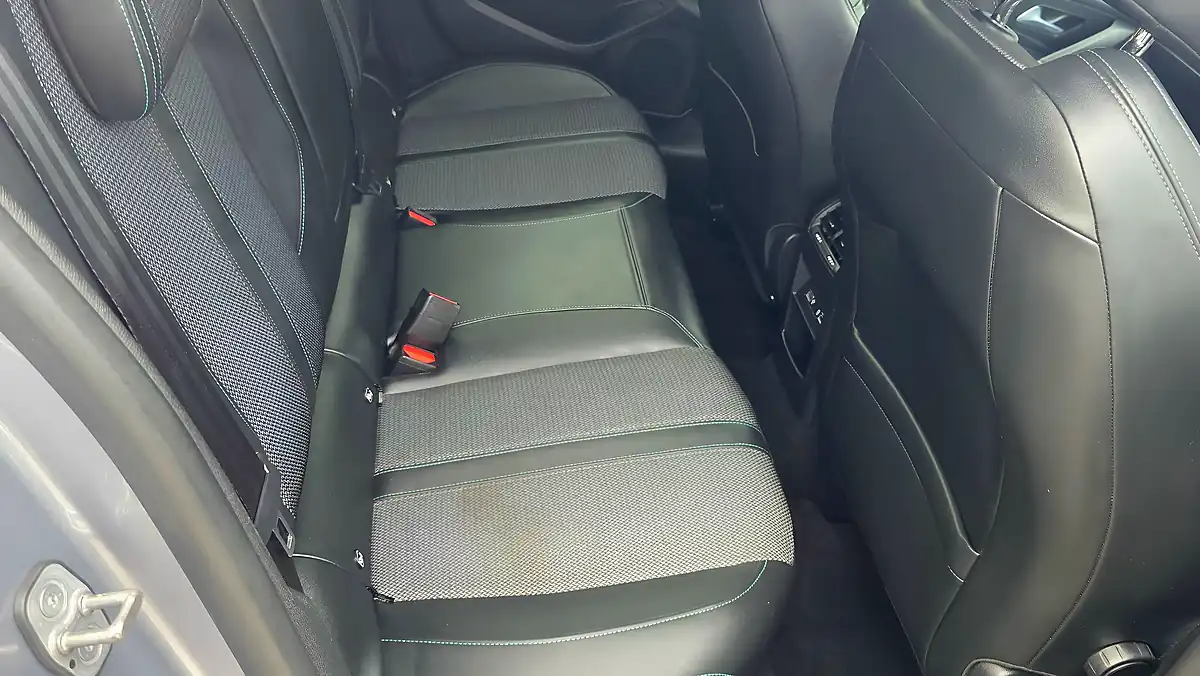 Used 2022 Peugeot 308 Allure Premium Grey - Interior and Exterior details 17