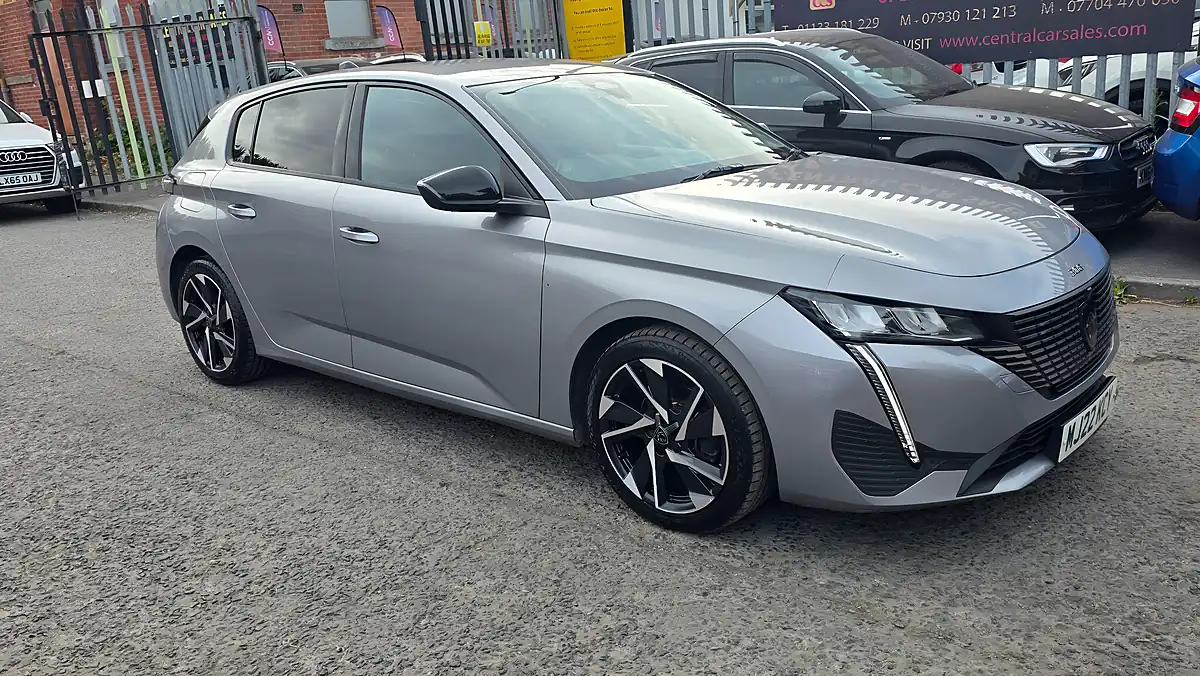 Used 2022 Peugeot 308 Allure Premium Grey - Interior and Exterior details 4