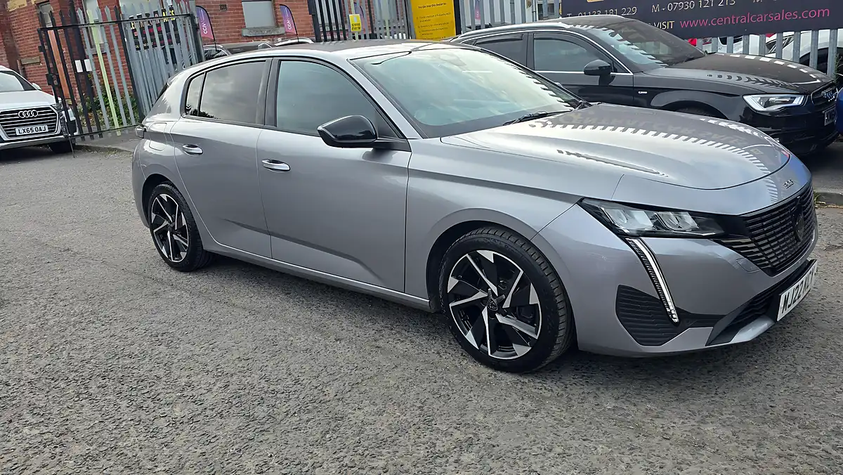 Used 2022 Peugeot 308 Allure Premium Grey - Interior and Exterior details 5