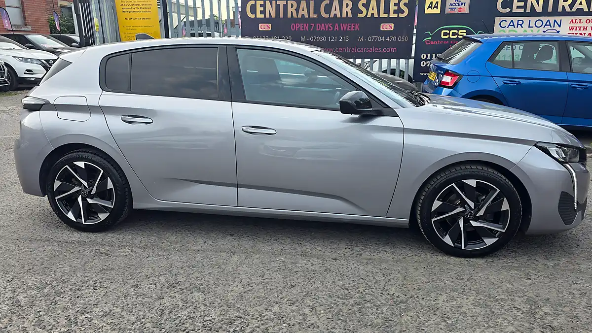 Used 2022 Peugeot 308 Allure Premium Grey - Interior and Exterior details 6