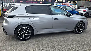 Used 2022 Peugeot 308 Allure Premium Grey - Interior and Exterior details 9