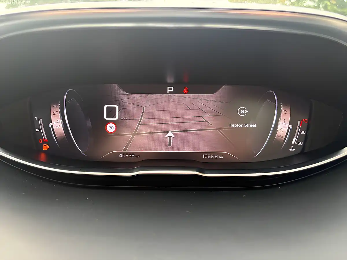 Used 2022 Peugeot 5008 GT Premium Grey - Interior and Exterior details 13