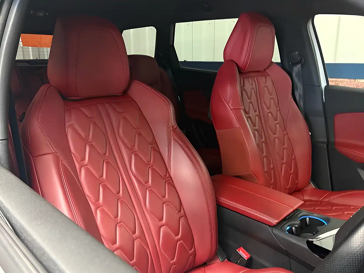 Used 2022 Peugeot 5008 GT Premium White - Interior and Exterior details 16