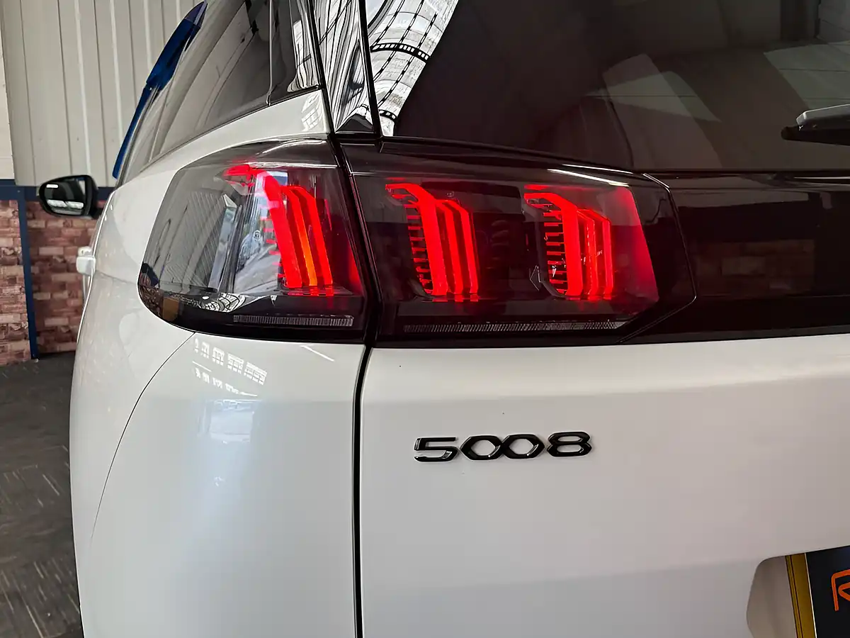 Used 2022 Peugeot 5008 GT Premium White - Interior and Exterior details 19