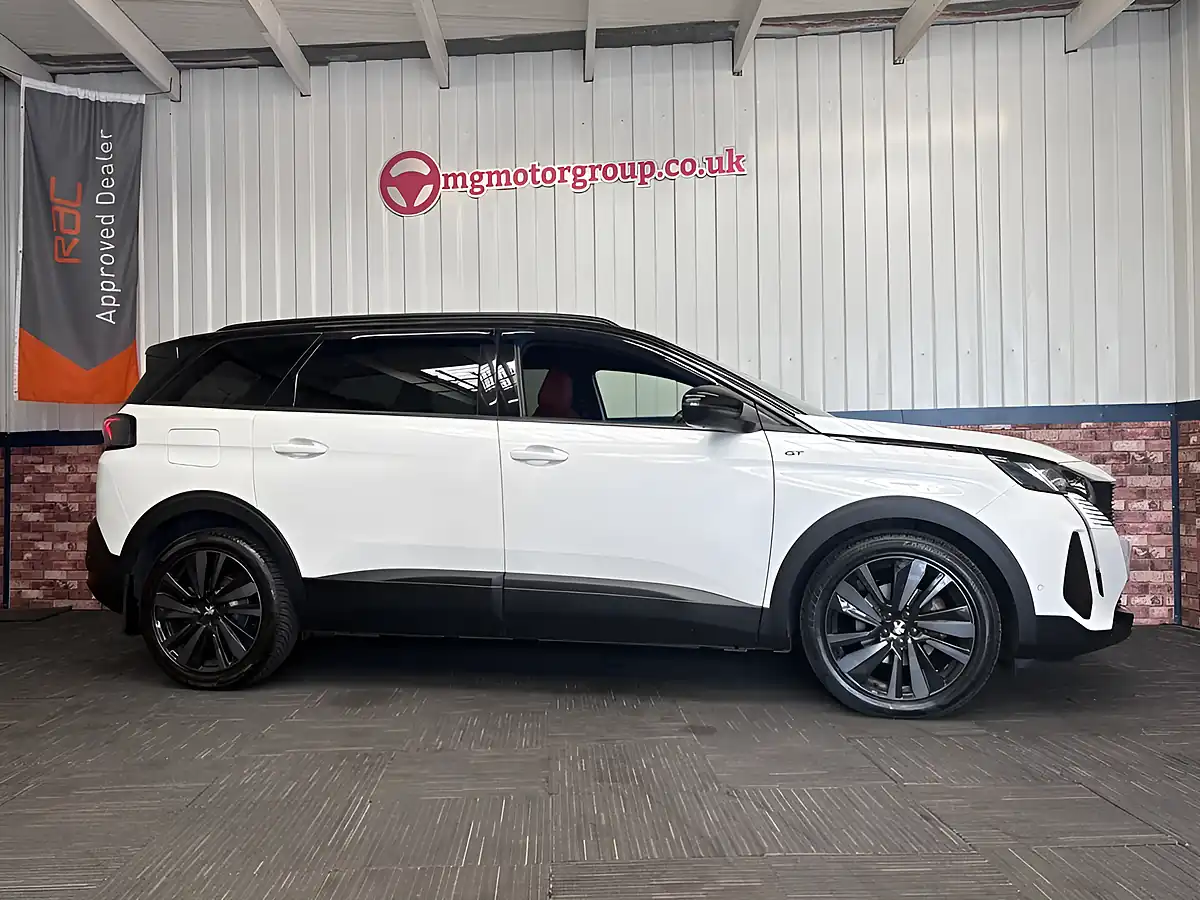 Used 2022 Peugeot 5008 GT Premium White - Interior and Exterior details 2
