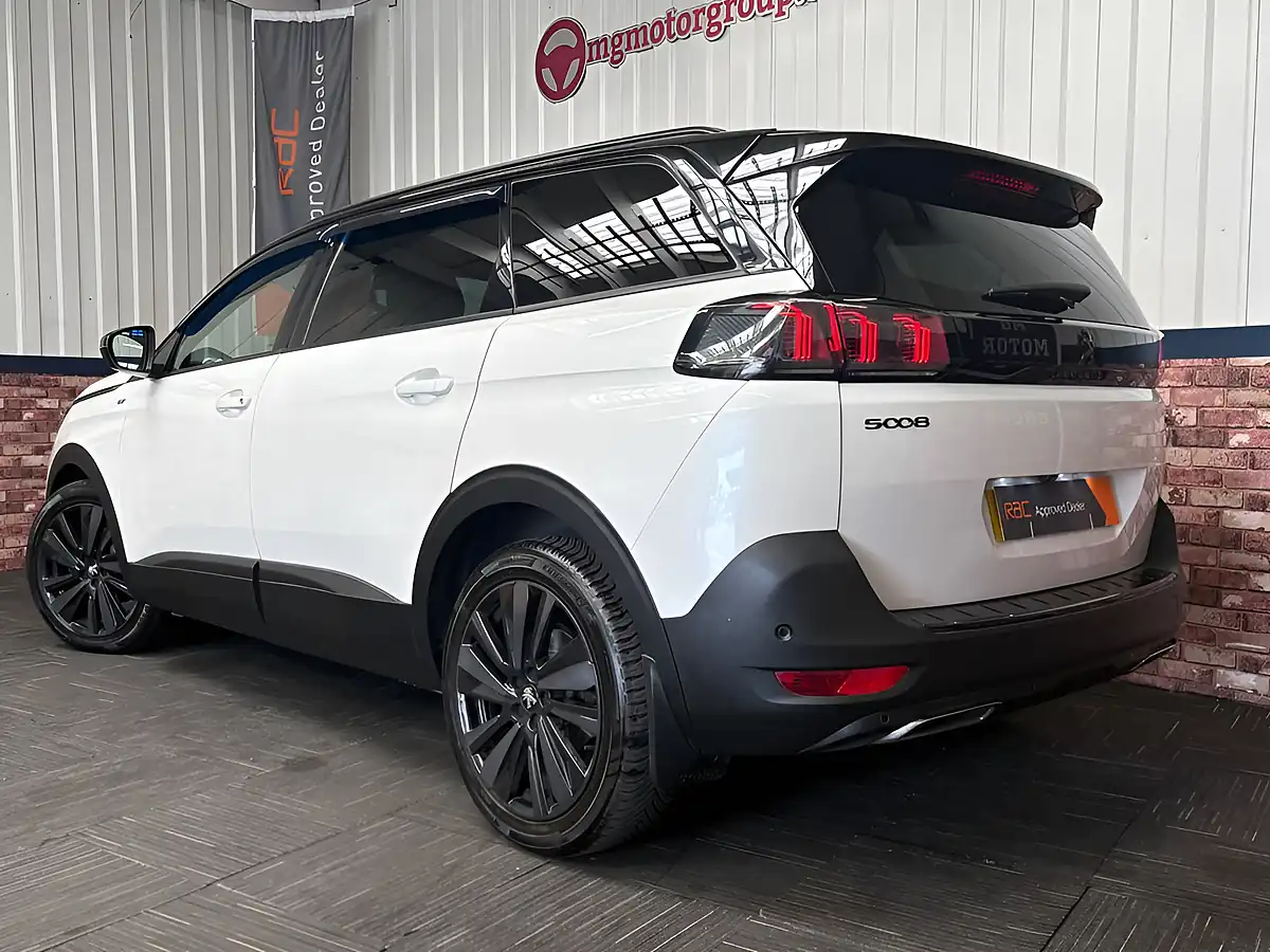 Used 2022 Peugeot 5008 GT Premium White - Interior and Exterior details 4