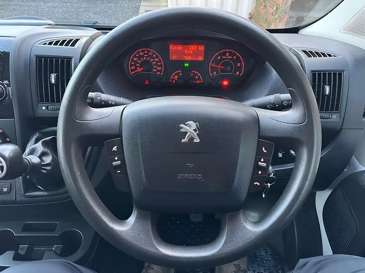 Used 2022 Peugeot Boxer 335 L3 White - Interior and Exterior details 17