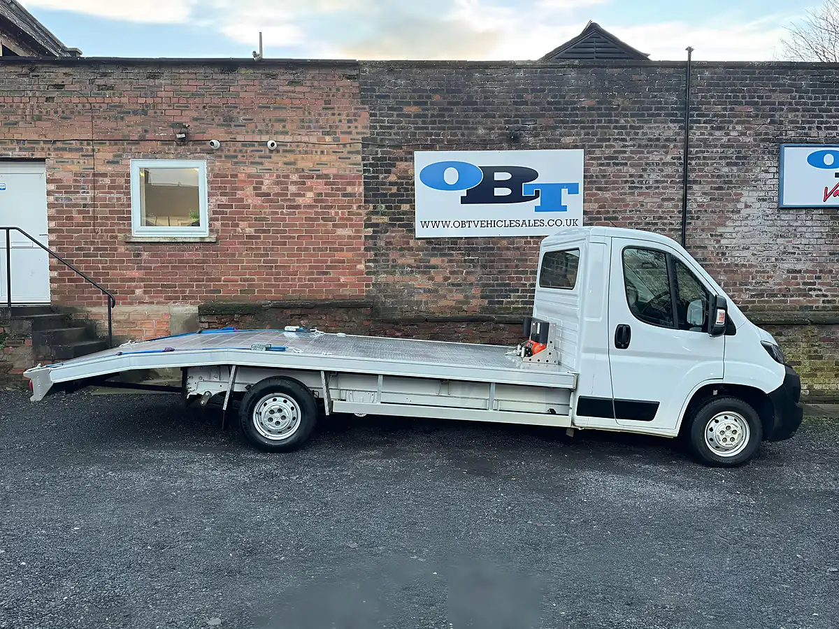 Used 2022 Peugeot Boxer 335 L3 White - Interior and Exterior details 2