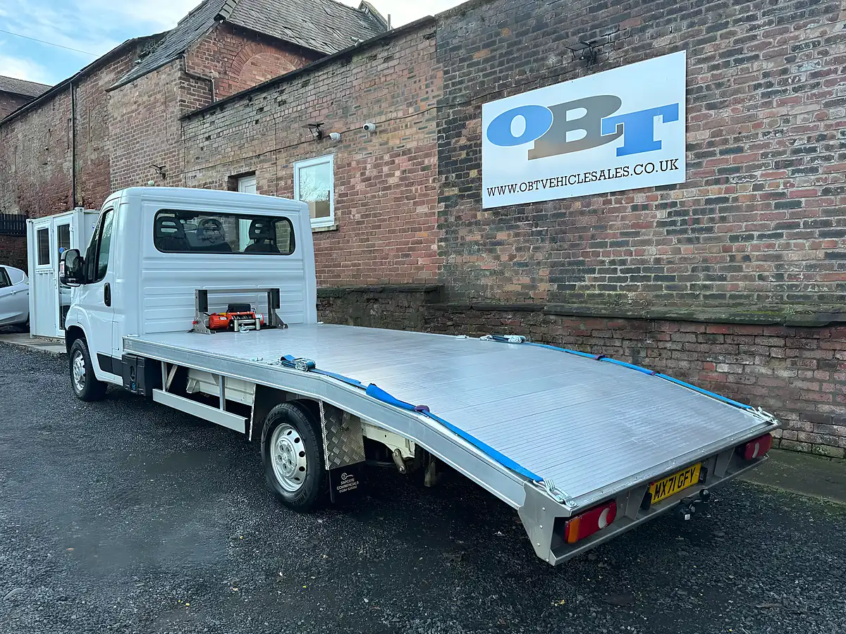 Used 2022 Peugeot Boxer 335 L3 White - Interior and Exterior details 7