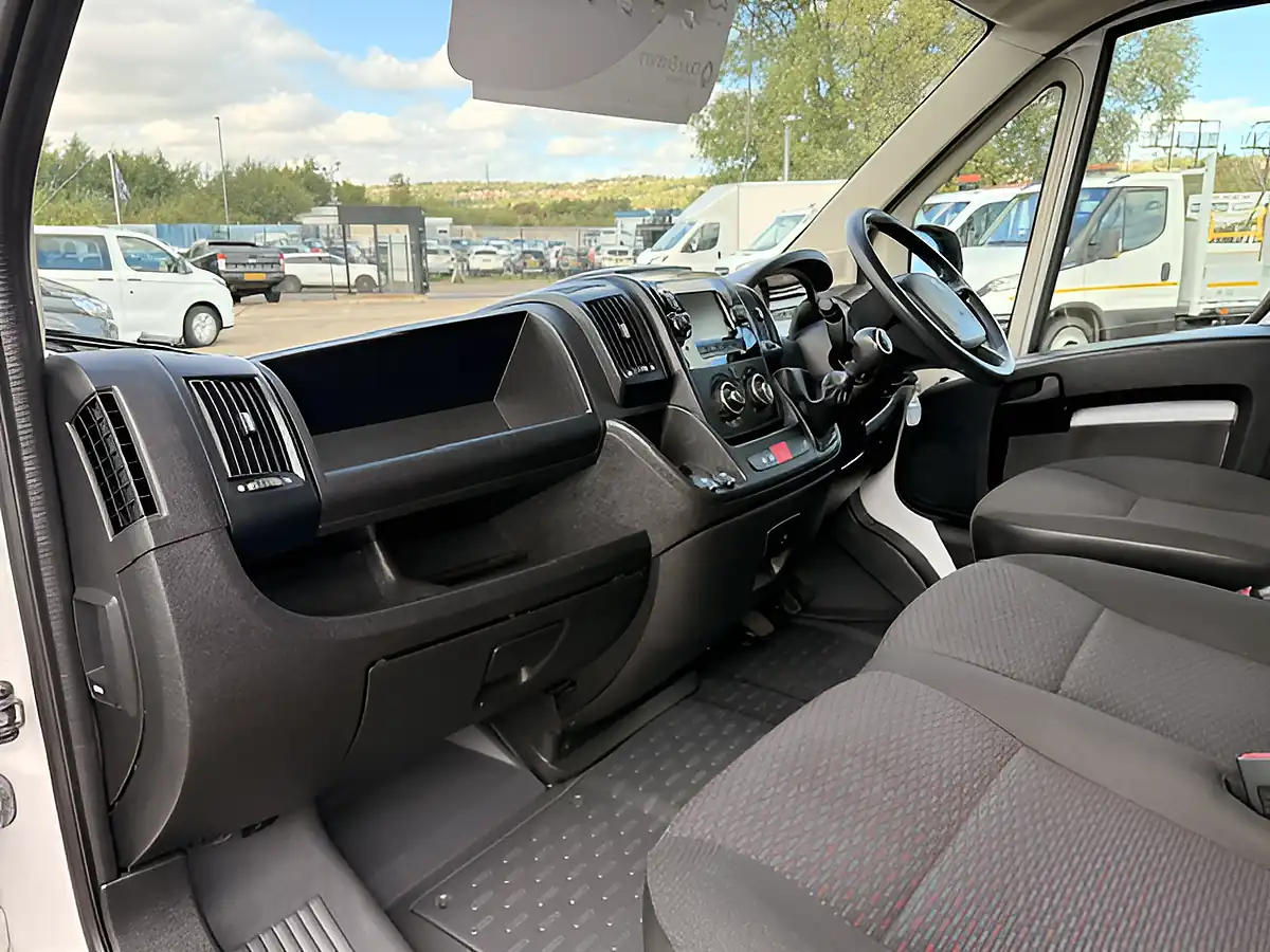 Used 2022 Peugeot Boxer 335 Professional L3 H2 Lwb White - Interior and Exterior details 12