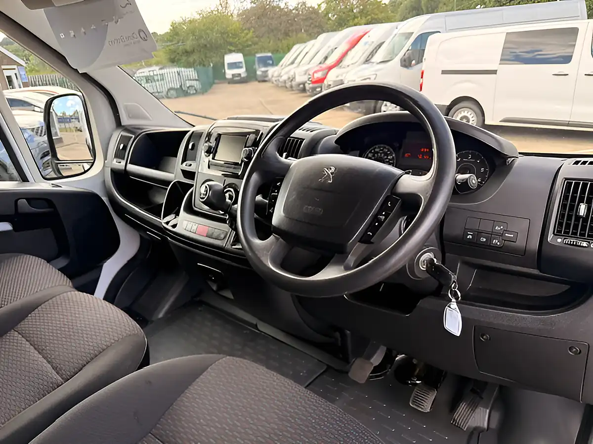 Used 2022 Peugeot Boxer 335 Professional L3 H2 Lwb White - Interior and Exterior details 14