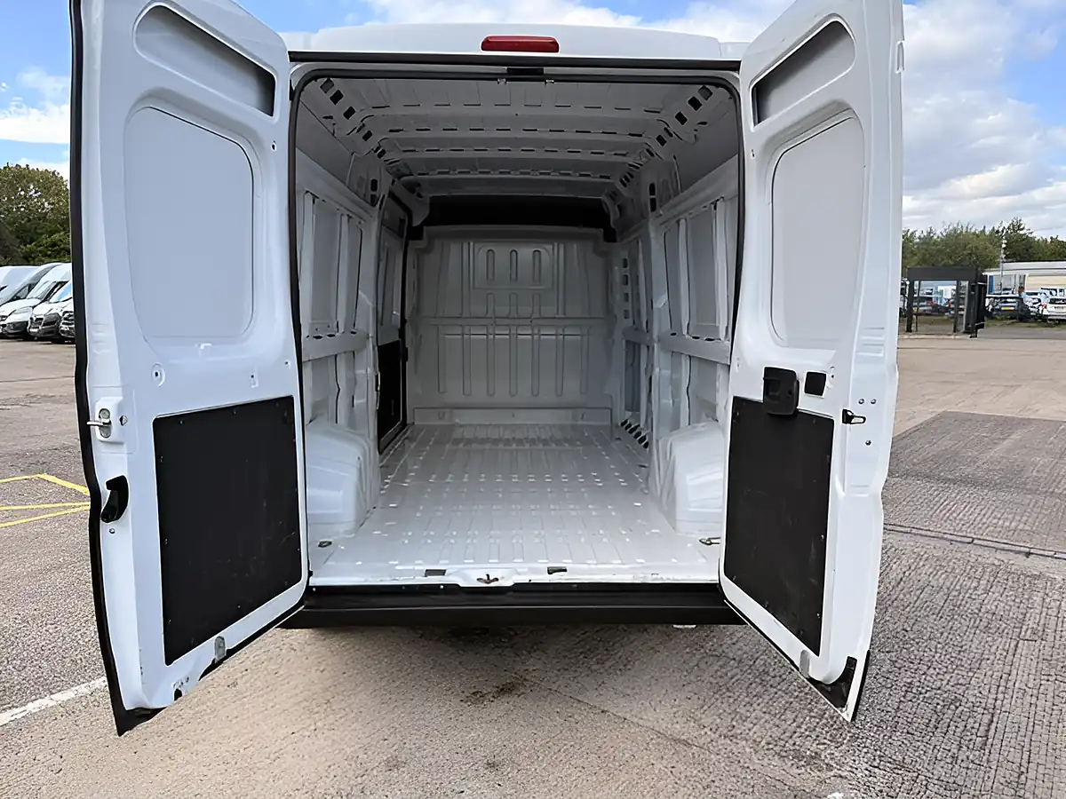 Used 2022 Peugeot Boxer 335 Professional L3 H2 Lwb White - Interior and Exterior details 5