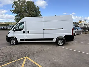 Used 2022 Peugeot Boxer 335 Professional L3 H2 Lwb White - Interior and Exterior details 7