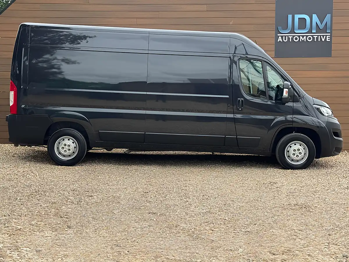 Used 2022 Peugeot Boxer 335 Professional L3H2 Grey - Interior and Exterior details 2
