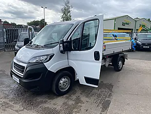 Used 2022 Peugeot Boxer Built for Business Alloy Tipper L2 White - Interior and Exterior details 14