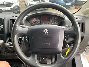 Used 2022 Peugeot Boxer Built for Business Alloy Tipper L2 White - Interior and Exterior details 18