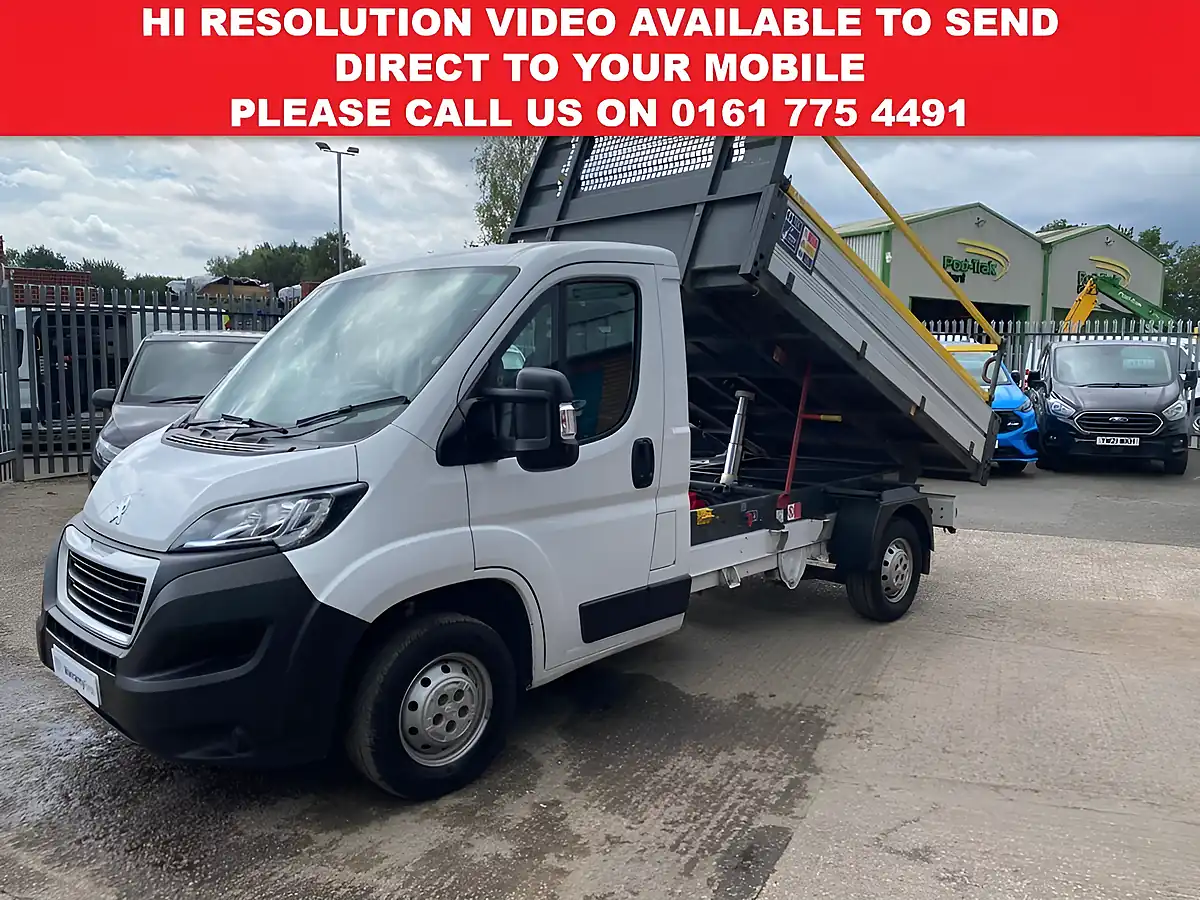 Used 2022 Peugeot Boxer Built for Business Alloy Tipper L2 White - Interior and Exterior details 3
