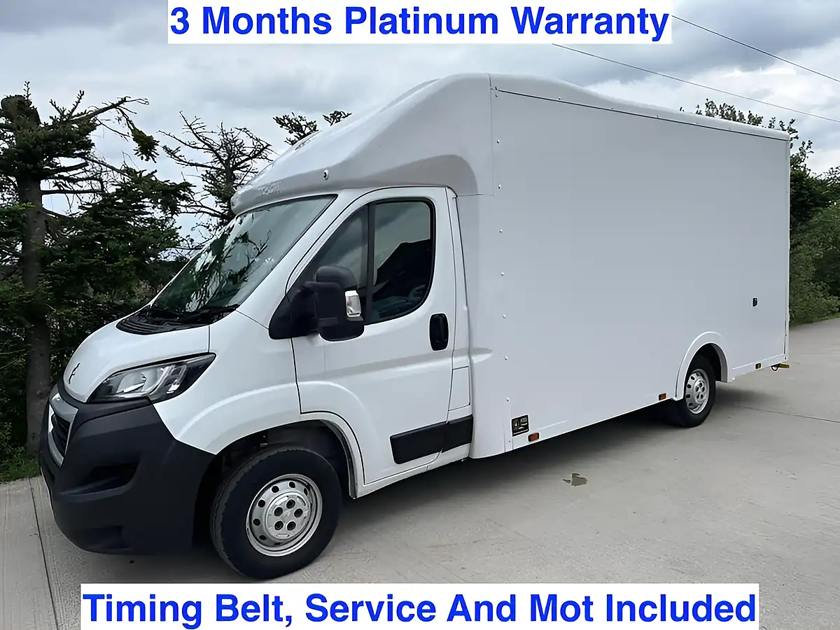 Used 2022 Peugeot Boxer Maxi Low Loader Box Van 4.2m White - Interior and Exterior details 11