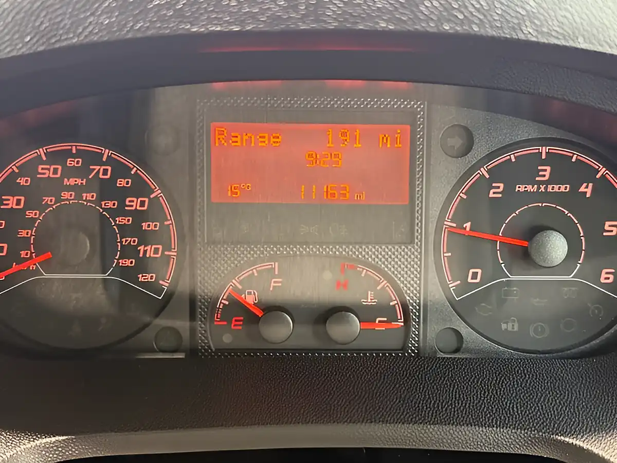 Used 2022 Peugeot Boxer Moto-Trek Terrain Grey Metallic - Interior and Exterior details 11