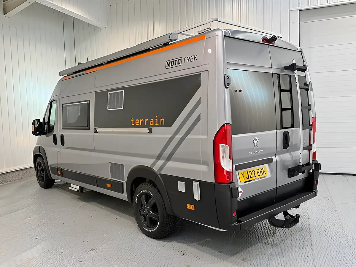 Used 2022 Peugeot Boxer Moto-Trek Terrain Grey Metallic - Interior and Exterior details 4
