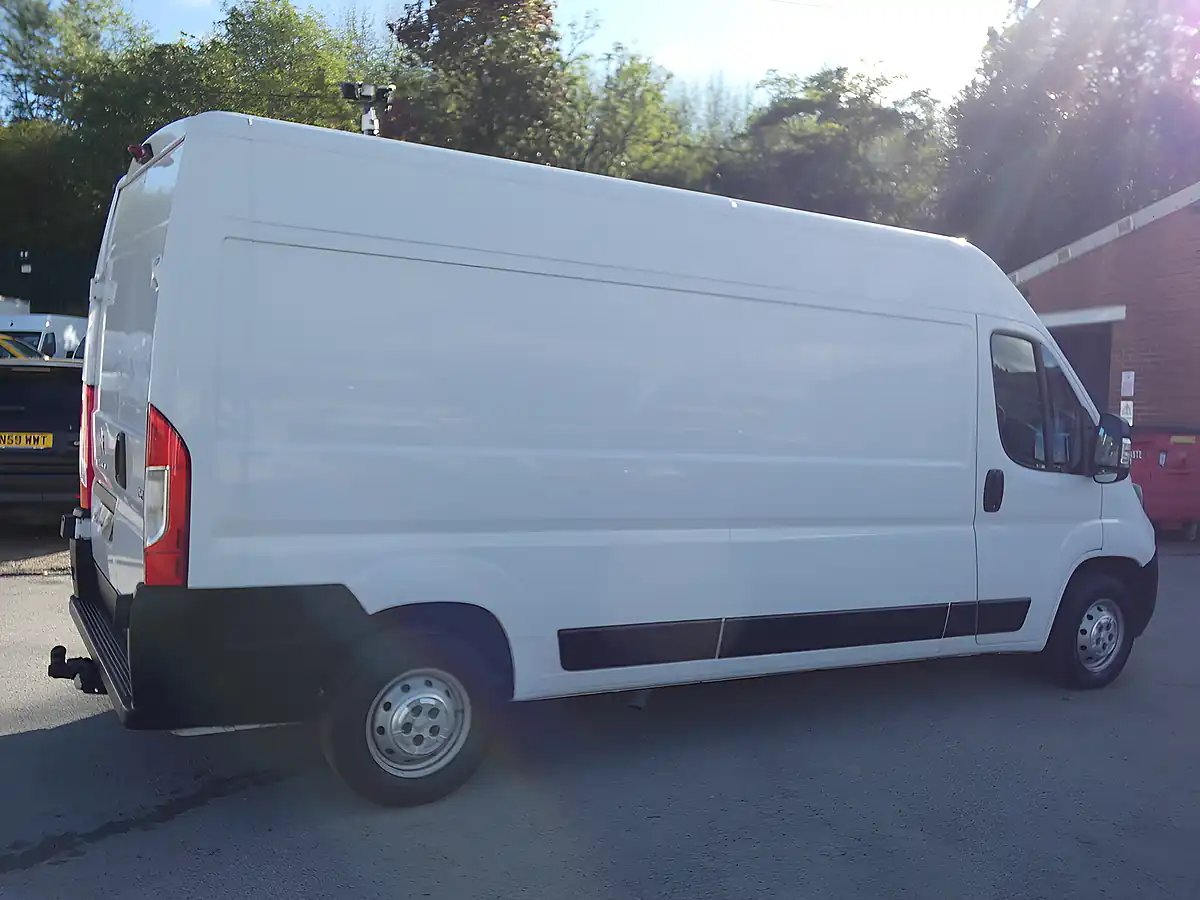 Used 2022 Peugeot Boxer Professional L3H2 Lwb Ice White - Interior and Exterior details 13