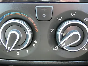 Used 2022 Peugeot Boxer Professional L3H2 Lwb Ice White - Interior and Exterior details 17