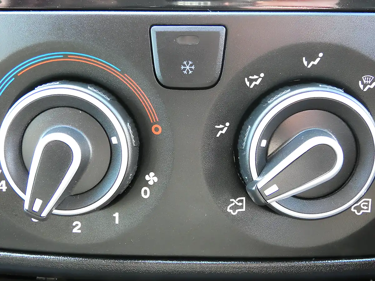 Used 2022 Peugeot Boxer Professional L3H2 Lwb Ice White - Interior and Exterior details 17